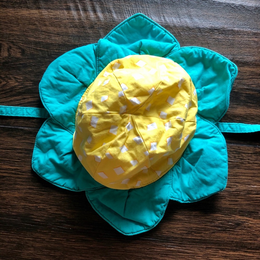 Gymboree Toddler Pineapple 🍍 SUN HAT  2T/ 3T